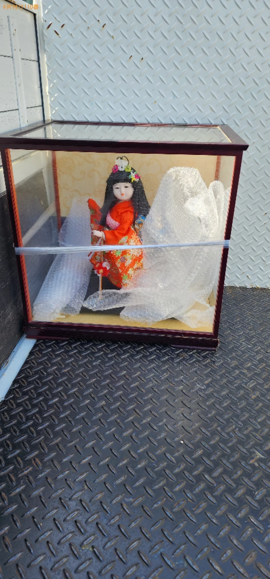 ガラスケース入りの日本人形の回収・処分ご依頼　お客様の声